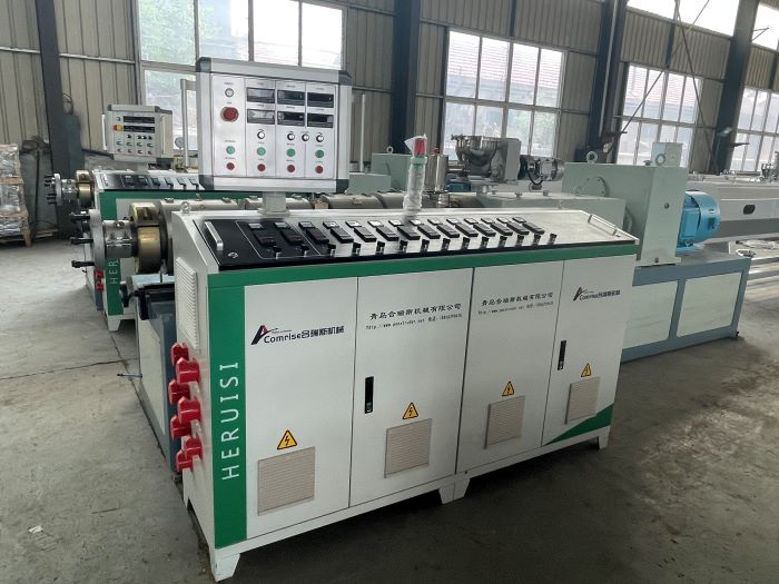 Producția extruderului pentru PVC Pipe Machien a fost finalizată